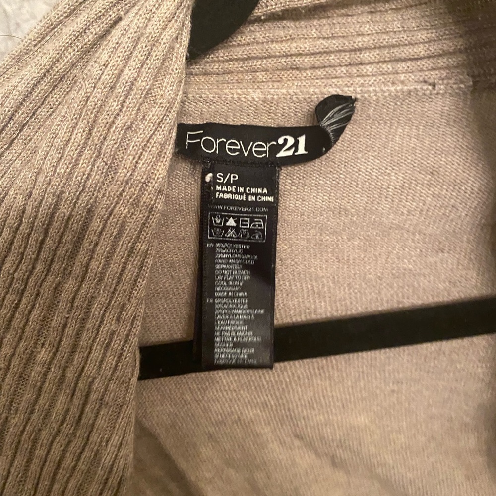 Cardigan - Picture 2 of 3